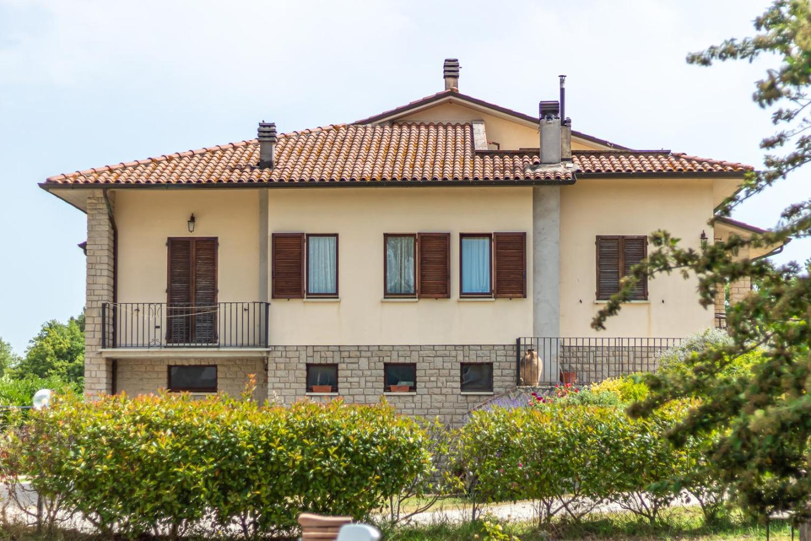 Agriturismo La Vite E L'Ulivo Baschi Εξωτερικό φωτογραφία