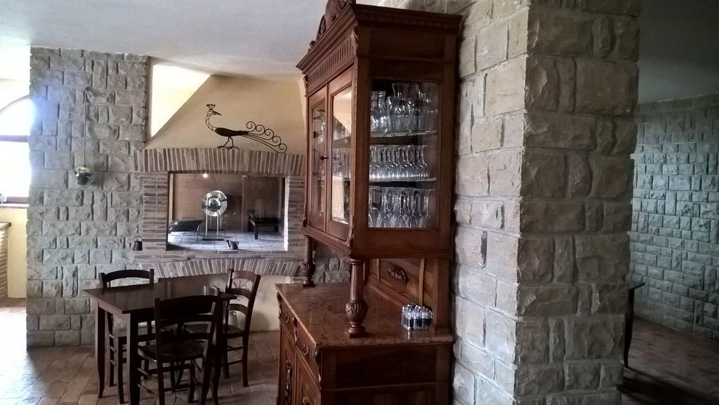 Agriturismo La Vite E L'Ulivo Baschi Εξωτερικό φωτογραφία