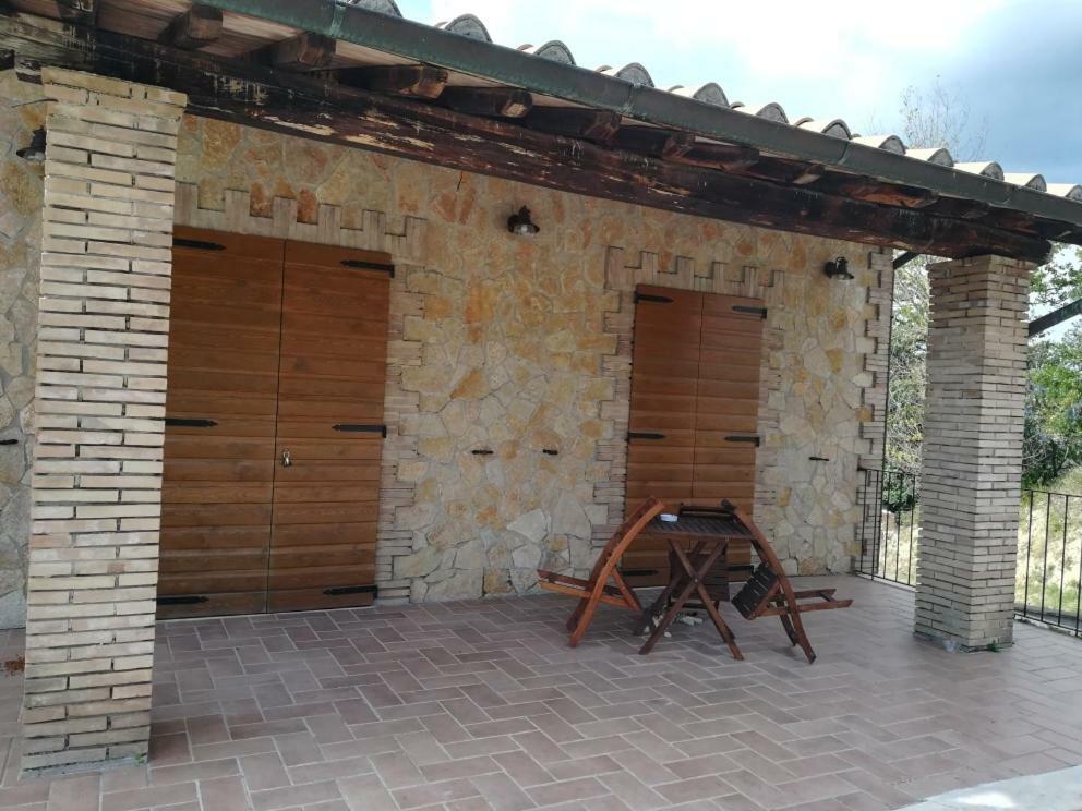 Agriturismo La Vite E L'Ulivo Baschi Εξωτερικό φωτογραφία